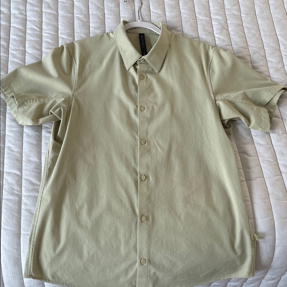 Lululemon Airing Easy Button Down